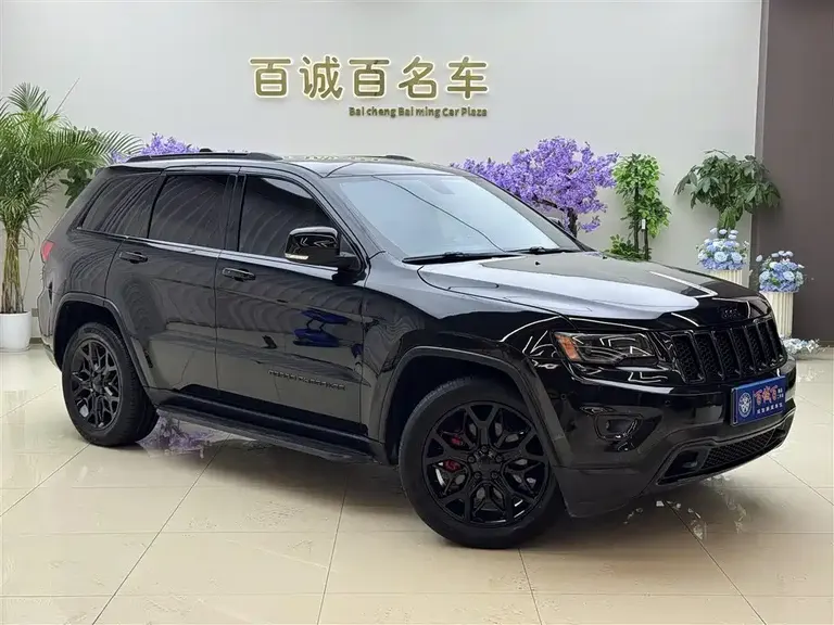Jeep Grand Cherokee (Import) 3.0 L Comfort Enjoyment Navigation