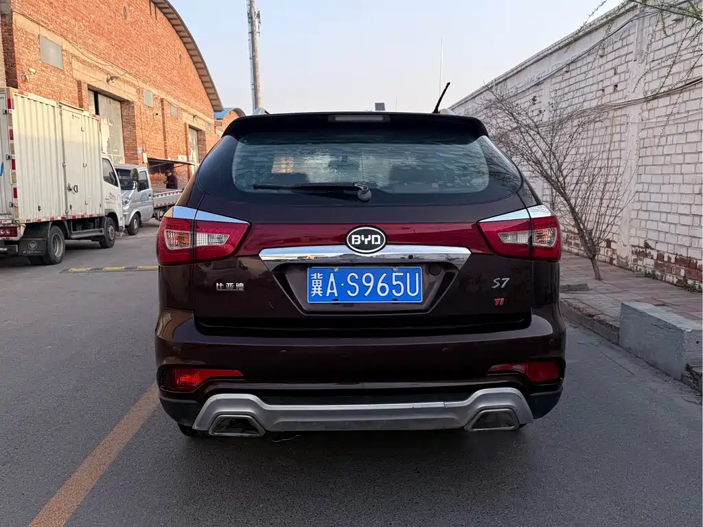 BYD S7 比亚迪S7 2016款 1.5 T 手动尊贵型