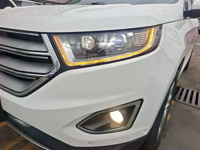 Ford Edge 2.0 T GTDi 4 WD Grand Sharp