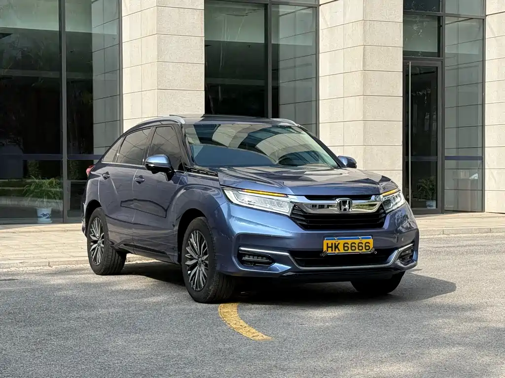 Avancier 370 TURBO 4 WD Premium