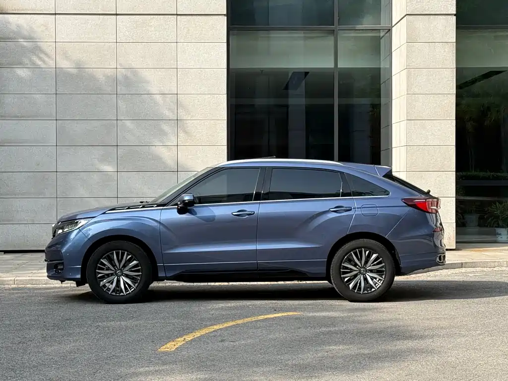 Avancier 370 TURBO 4 WD Premium