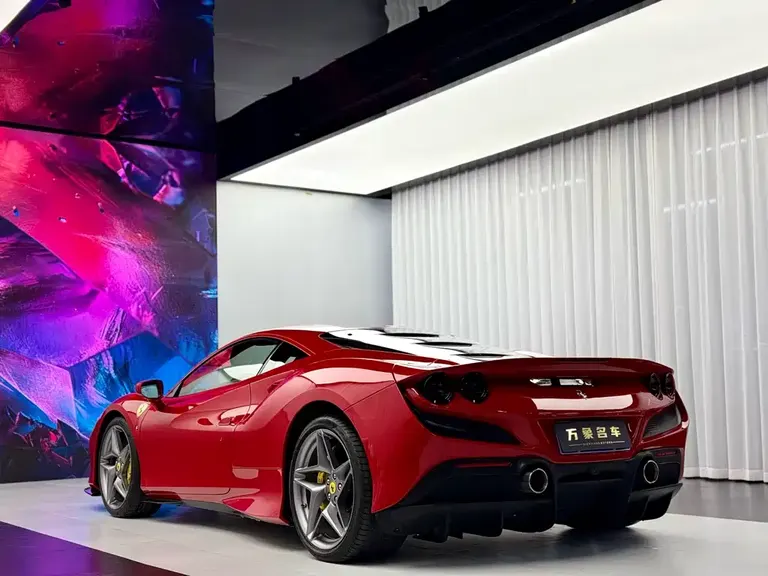 Ferrari F8 Tributo 3.9 T V8
