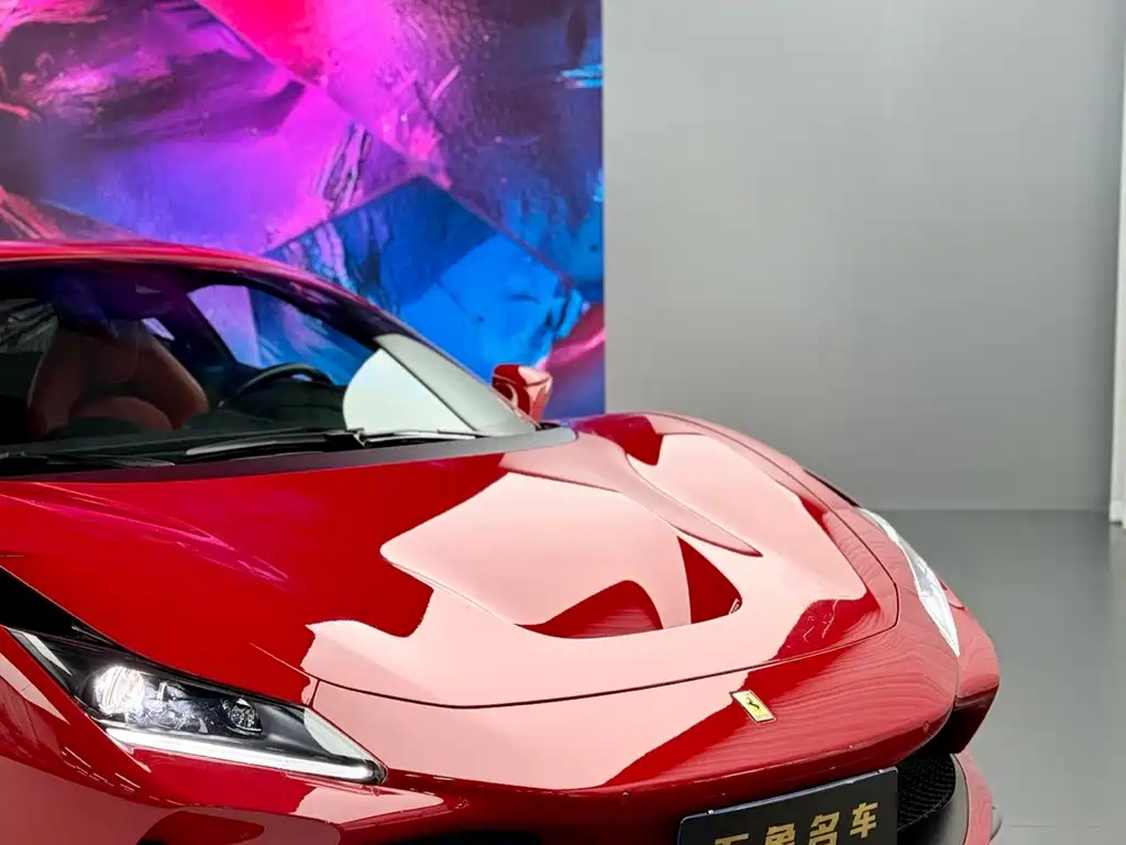 Ferrari F8 Tributo 3.9 T V8