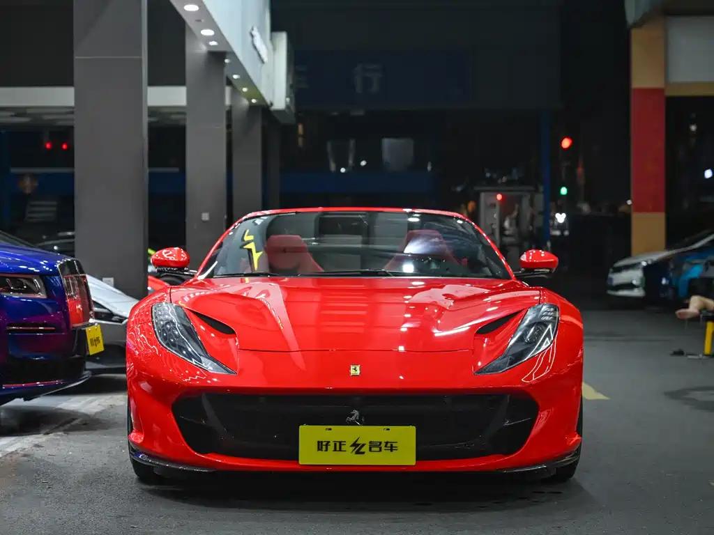 Ferrari 812 6.5 L GTS