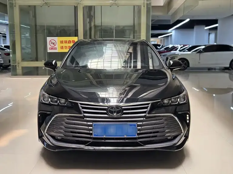 Toyota Avalon 2.0 L Luxury CN-VI