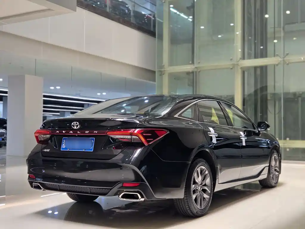Avalon 2.0 L Luxury CN-VI