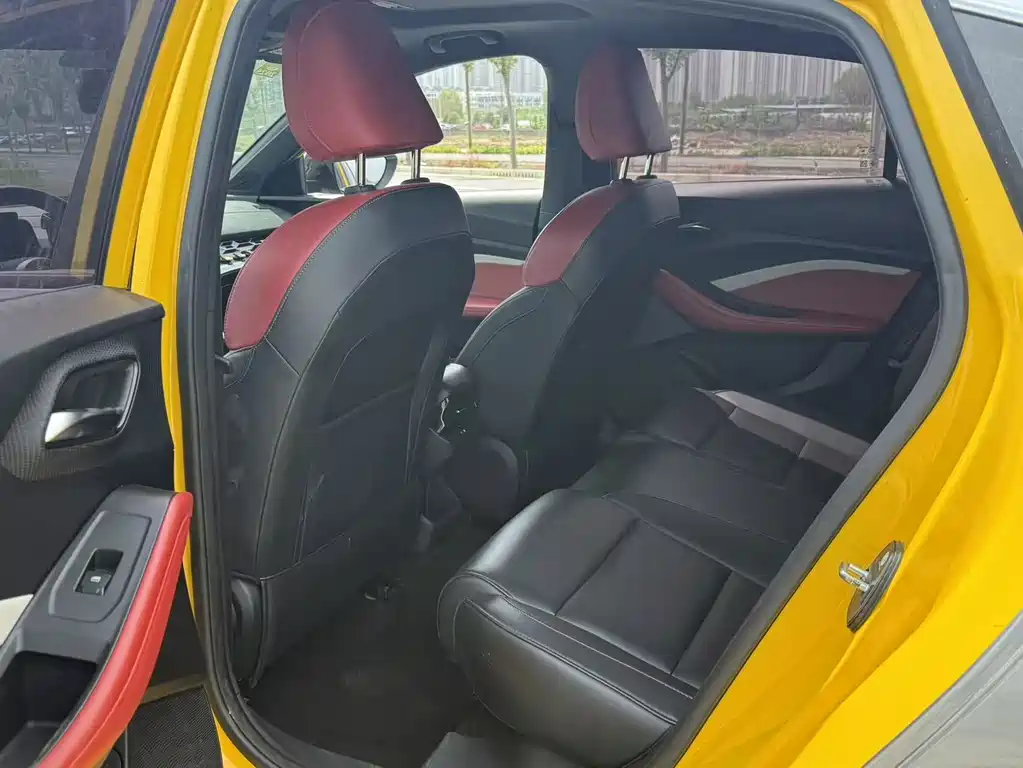 MG5 Facelift 300 TGI DCT Youth Luxury Grand Enjoyment