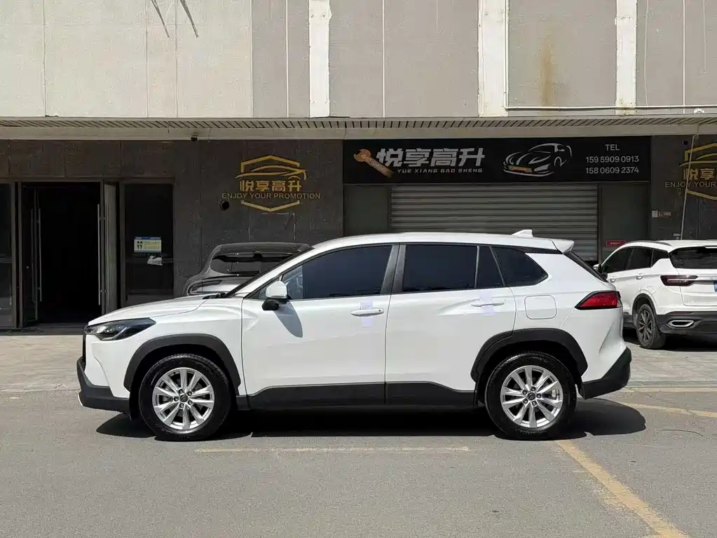 Corolla Cross 2.0 L Pioneer