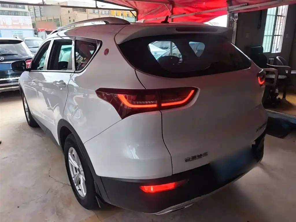 Jetour X70 M 1.5 T Manual Avant-garde Partner 7-seat