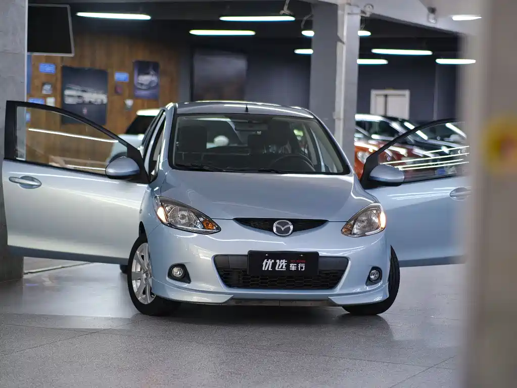 Mazda 2 马自达2 2011款 炫动 1.5 L 自动豪华版