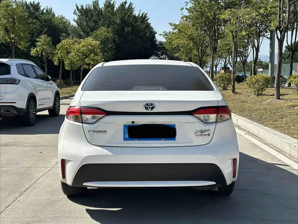 Levin Dual Engine 1.8 H E-CVT Tech