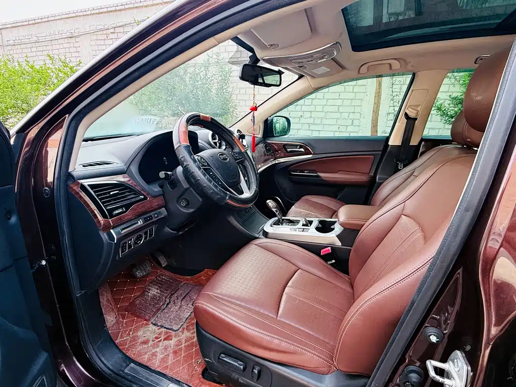 BYD S7 2.0 T Upgraded Auto Distinguished