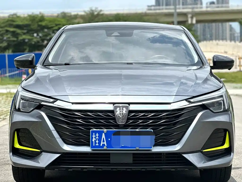 Roewe i6 MAX 300 TGI Auto Cool Sky Smart Drive Supreme