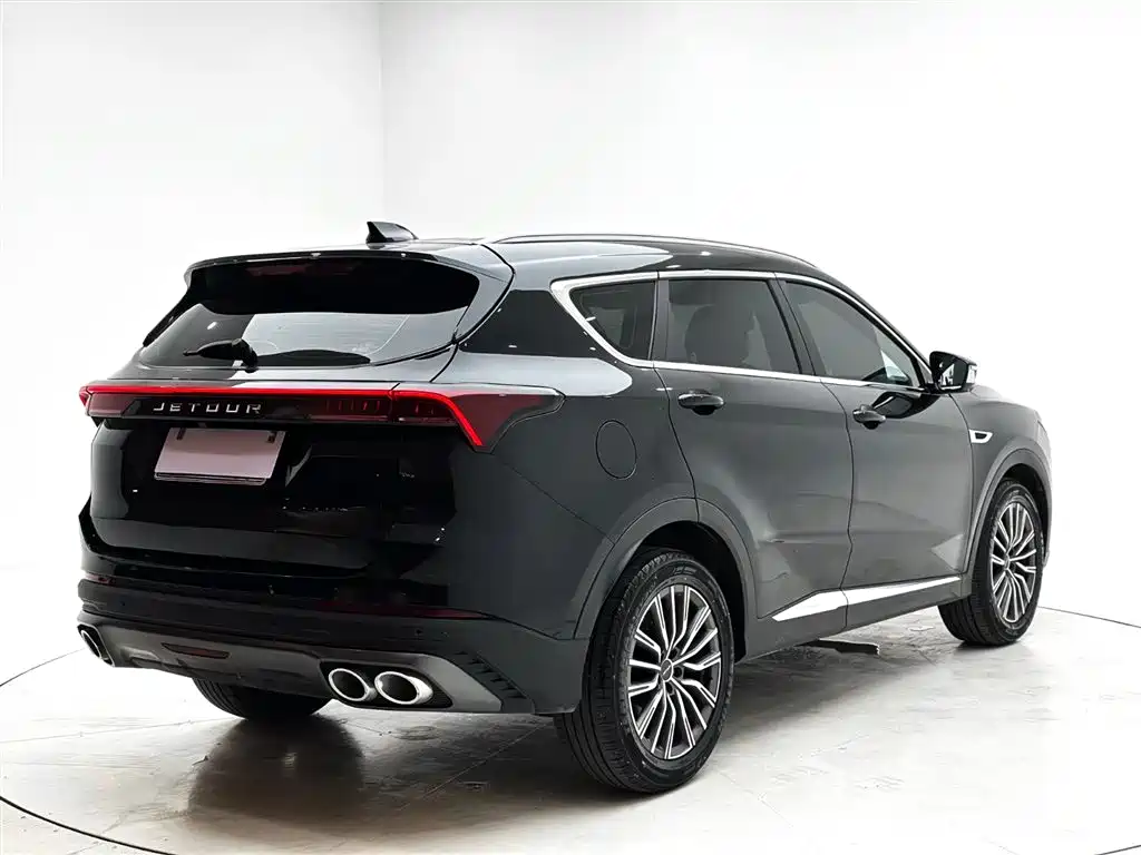 Jetour X70 PLUS 1.5 T DCT Brave PLUS 5-seat