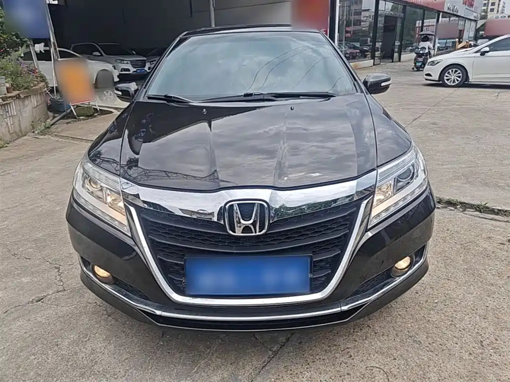 Crider 1.8 L CVT Luxury