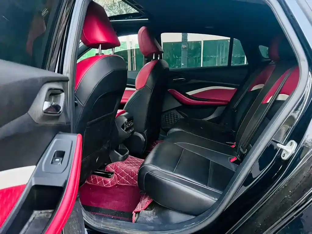 MG5 300 TGI DCT Youth Luxury Grand Enjoyment
