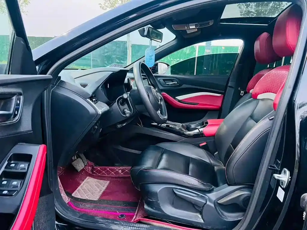 MG5 300 TGI DCT Youth Luxury Grand Enjoyment