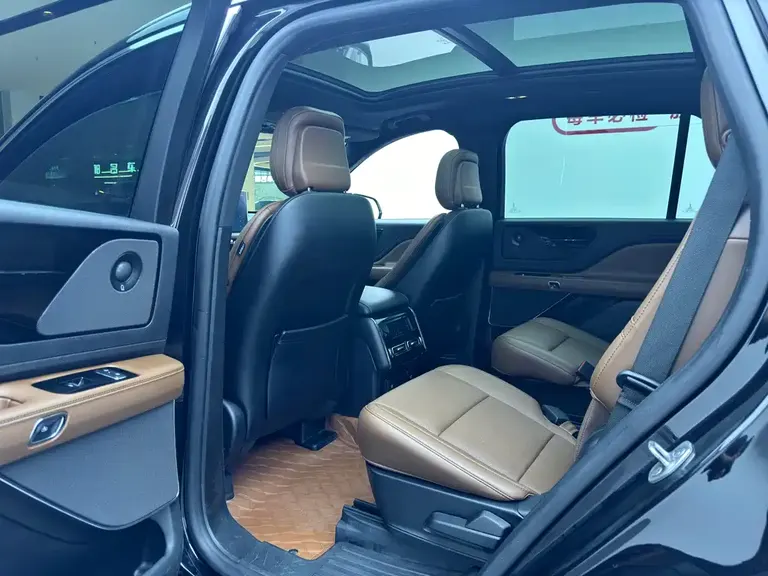 Lincoln Aviator 3.0 T V6 4 WD Graceful