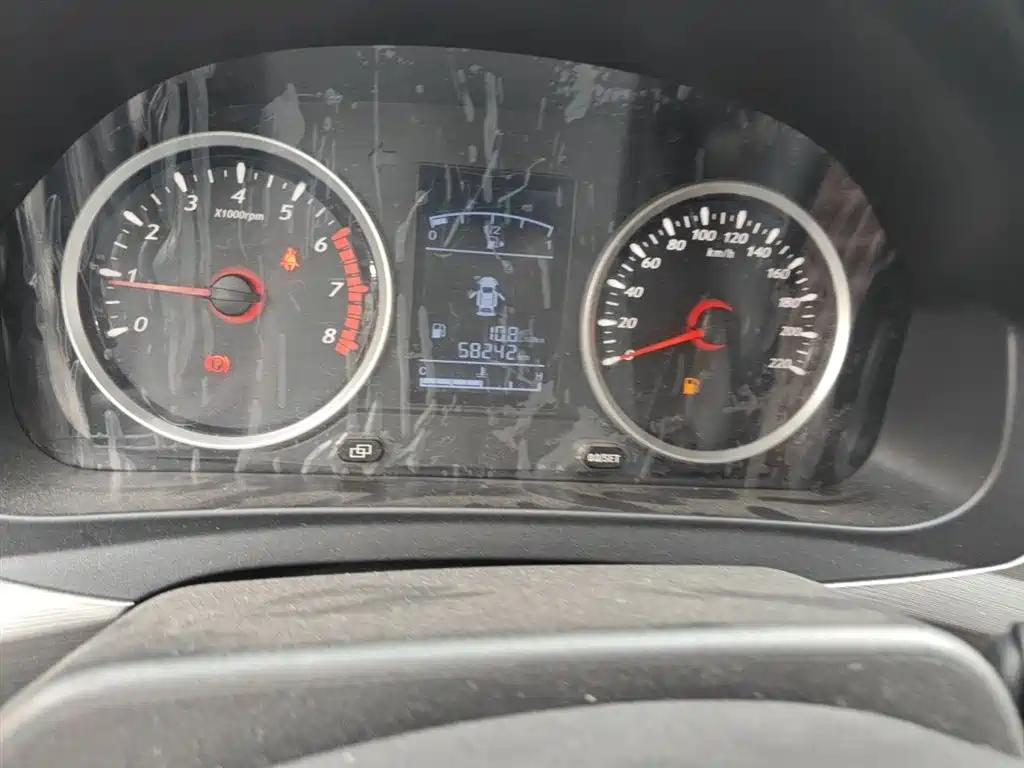 Fengxing SX6 1.6 L Manual Luxury