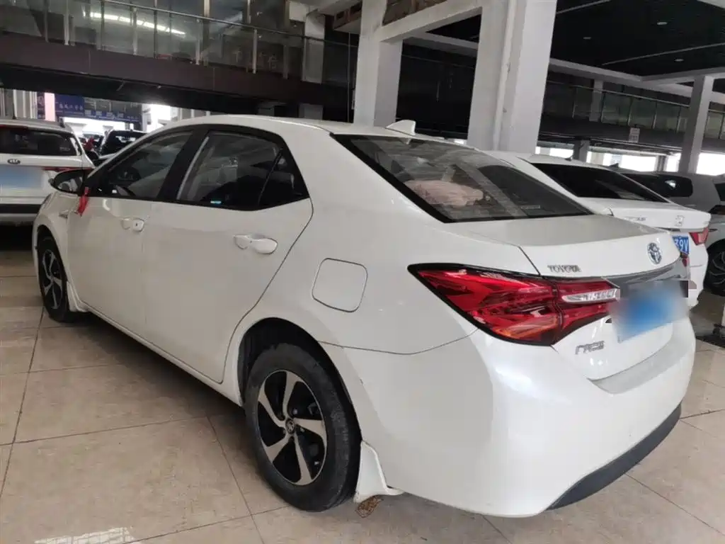 Levin Facelift Dual Engine 1.8 H GS E-CVT Elite Sunroof CN-V