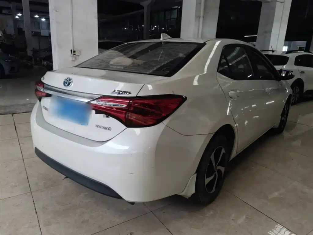 Levin Facelift Dual Engine 1.8 H GS E-CVT Elite Sunroof CN-V