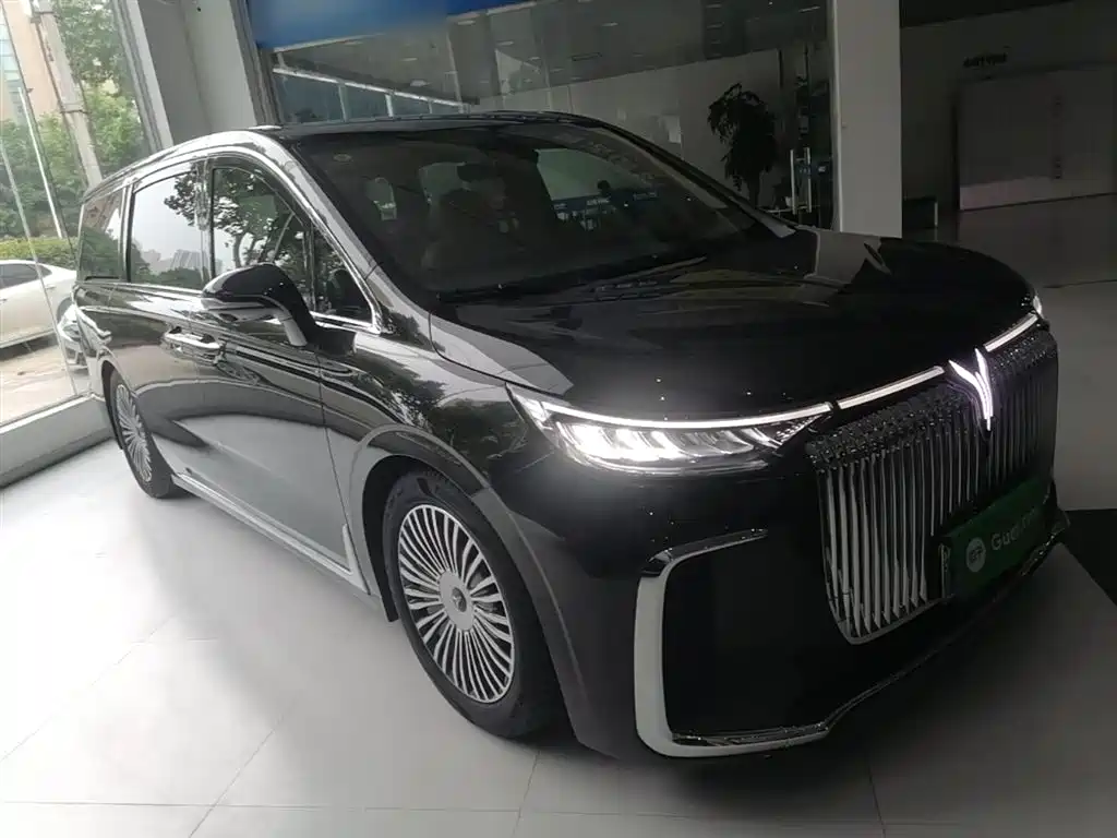 Voyah Dreamer PHEV 4 WD Flagship Kunpeng