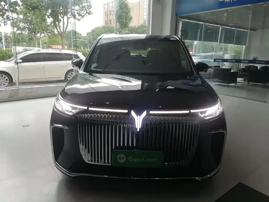 Voyah Dreamer PHEV 4 WD Flagship Kunpeng