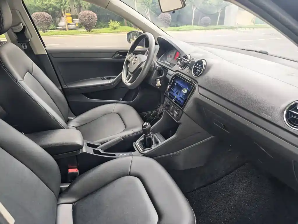 Jetta 1.5 L Manual Fashion