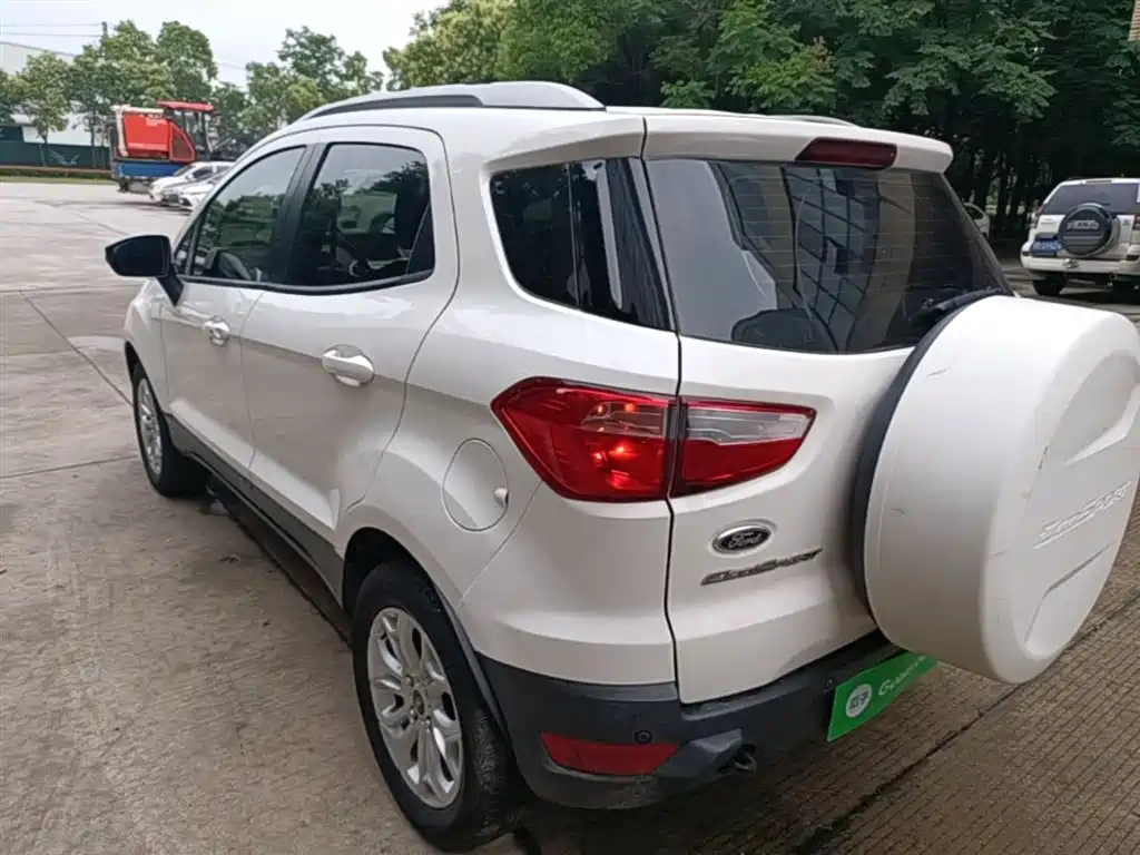 EcoSport 1.5 L Auto Distinguished