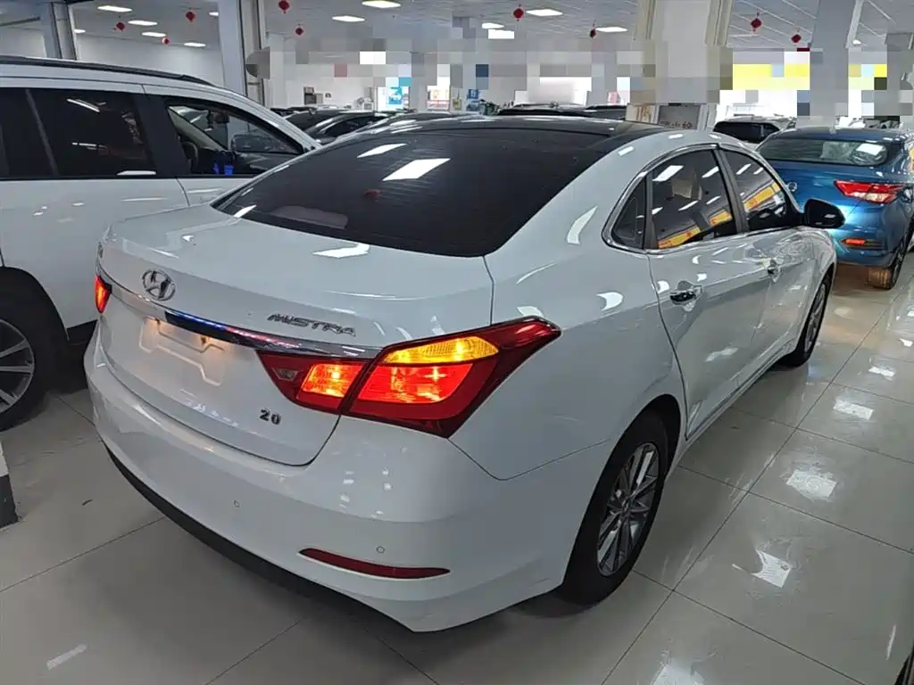 Mistra 1.8 L Auto Intelligent GLS