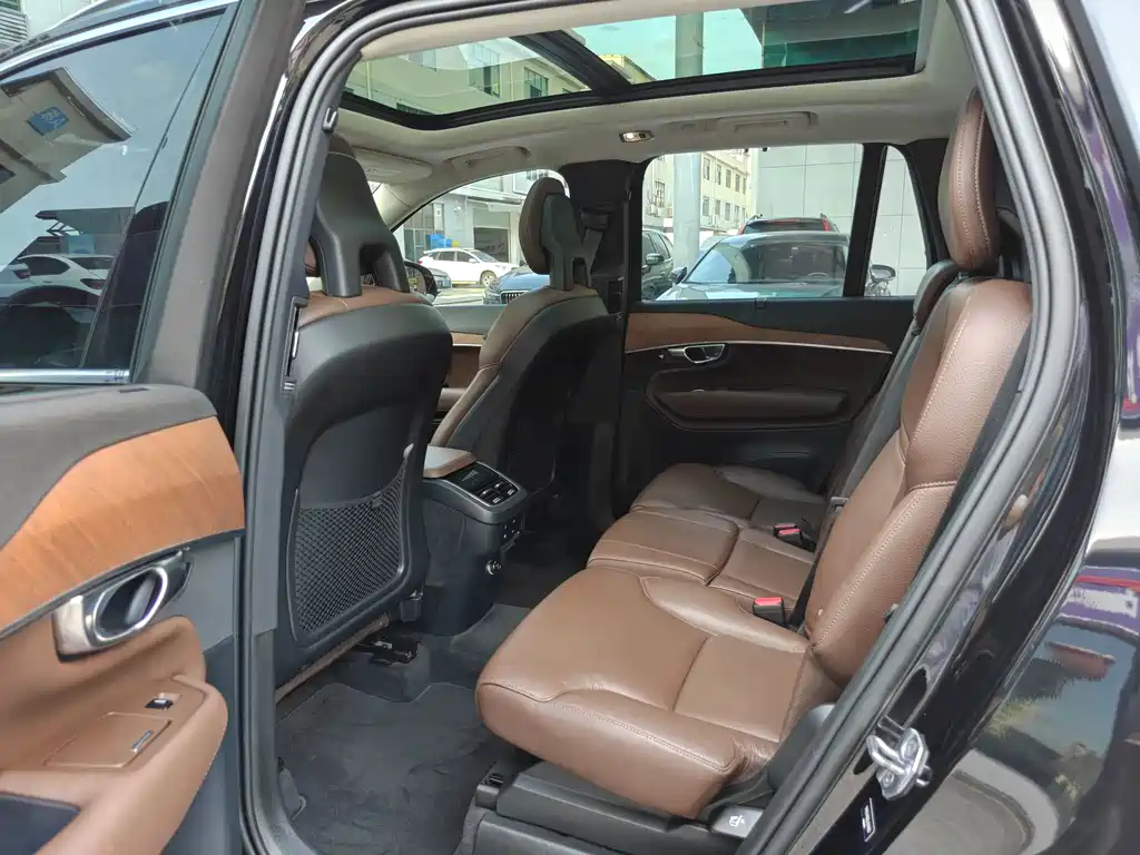 Volvo XC90 Facelift T6 Smart Ease Luxury 7-seat