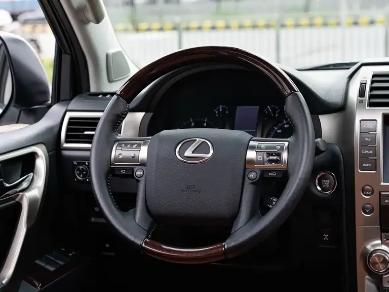 Lexus GX 400 Distinguished