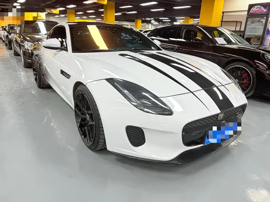 Jaguar F-TYPE 2.0 T Hardtop