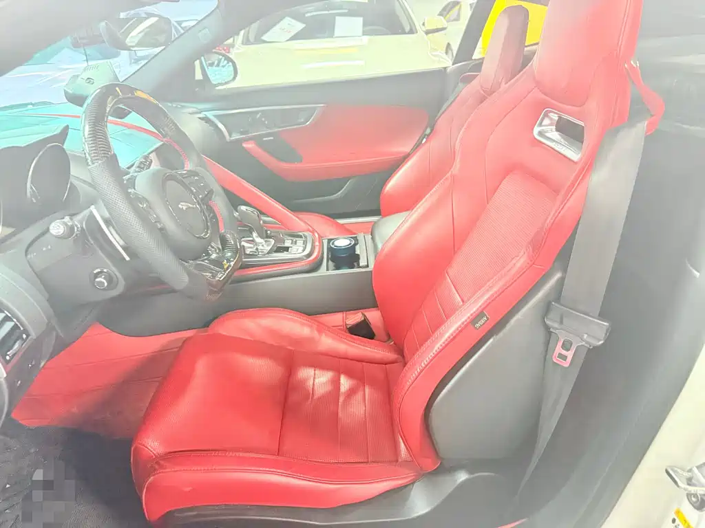 Jaguar F-TYPE 2.0 T Hardtop