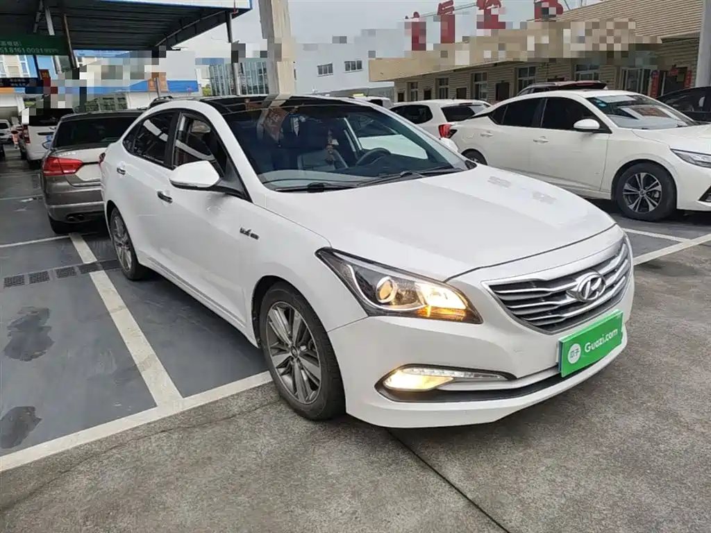 Mistra 名图 2016款 1.6 T 自动旗舰型TOP