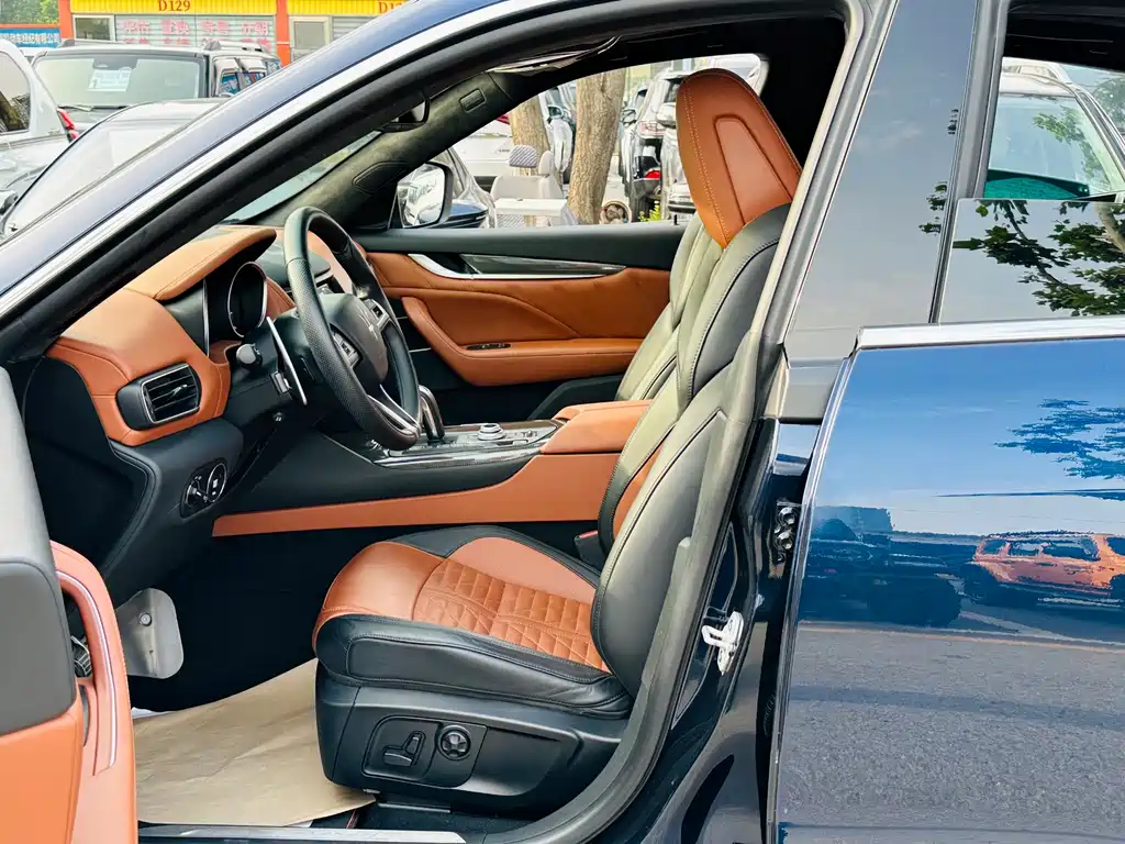 Levante Levante 2019款 3.0 T 尊贵蓝全球限量版 国VI