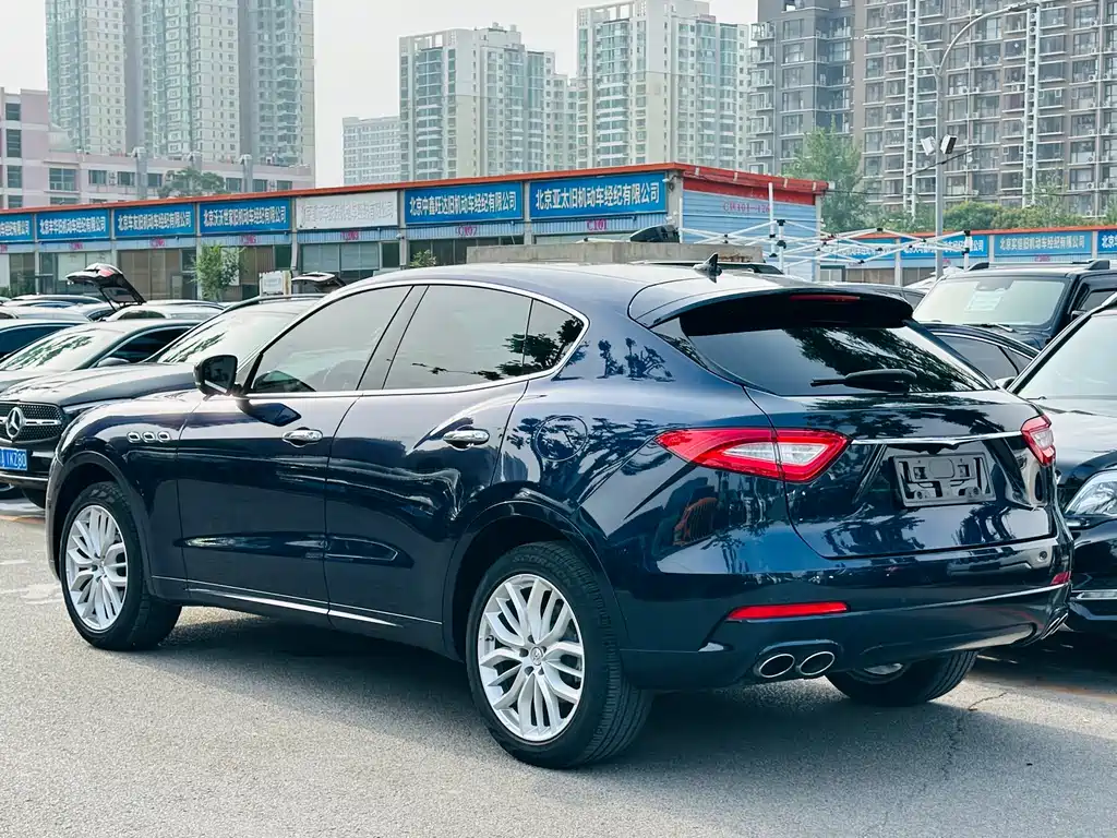 Levante Levante 2019款 3.0 T 尊贵蓝全球限量版 国VI