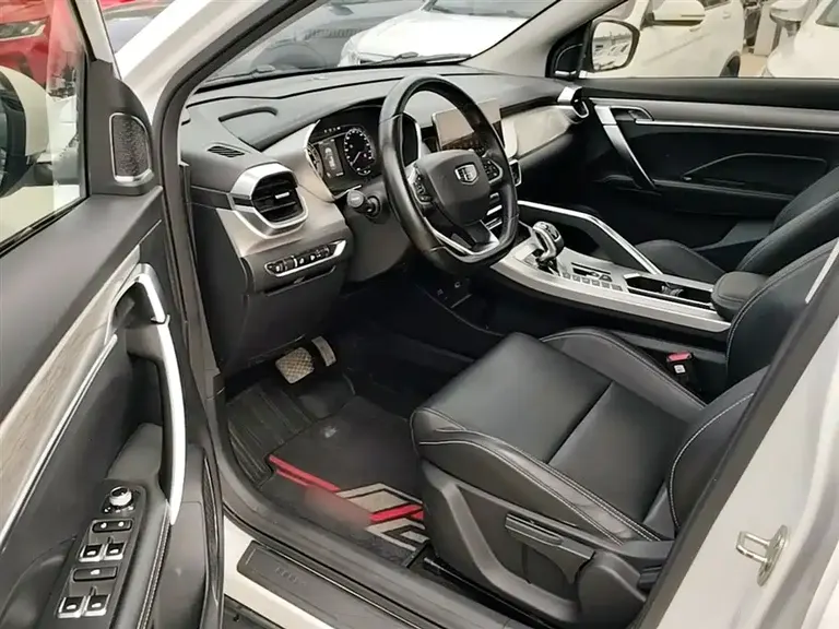 Geely Binyue 260 T DCT Knight CN-V