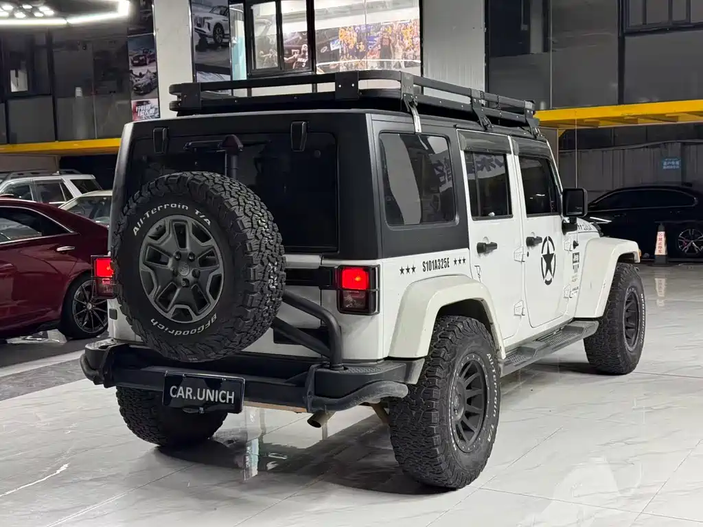 Wrangler 3.0 L Sahara 4-door Comfort Enjoyment