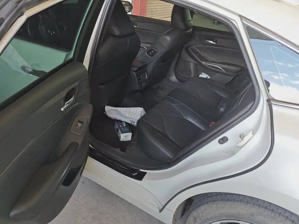 Avalon 2.5 L Luxury