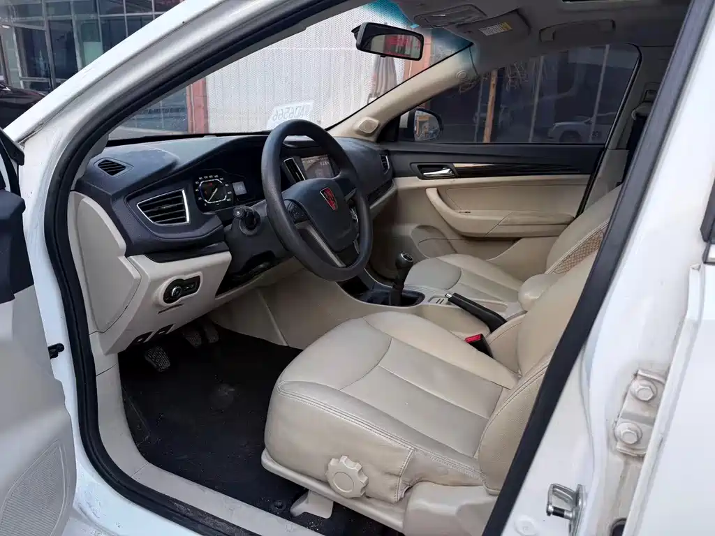 Roewe 360 1.5 L Manual Luxury