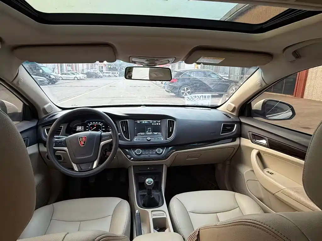Roewe 360 1.5 L Manual Luxury
