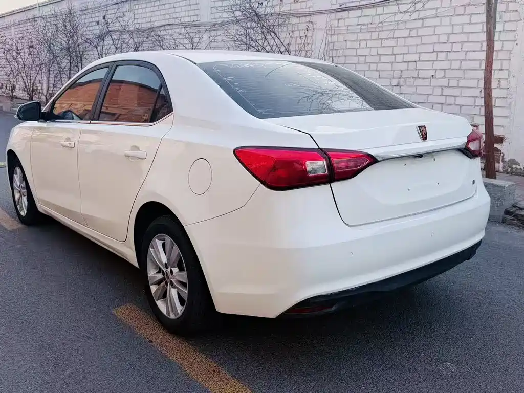 Roewe 360 1.5 L Manual Luxury