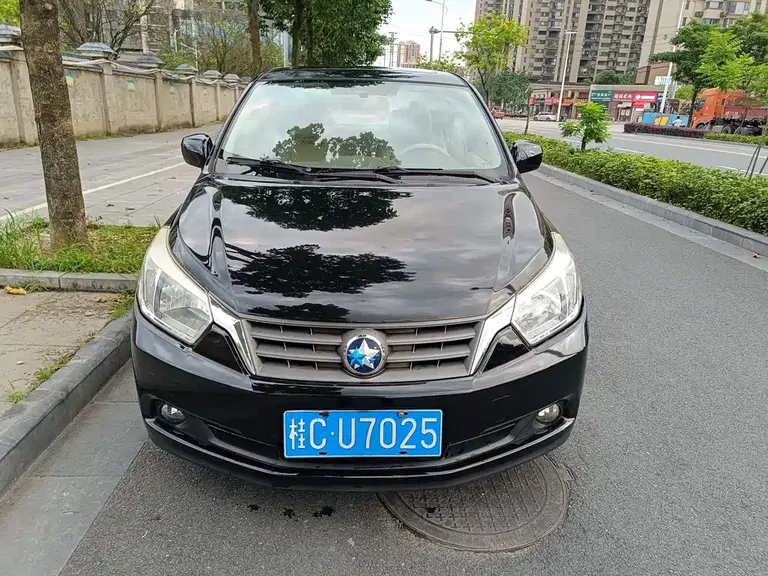 Venucia D50 启辰D50 2012款 1.6 L 手动尊贵版