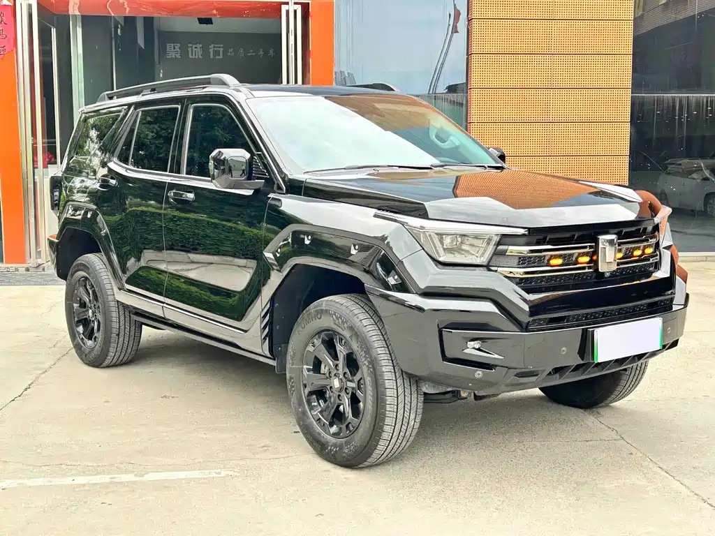 Tank 400 NEV Hi4-T Offroad
