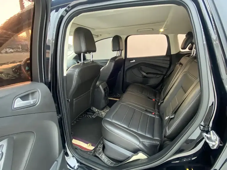 Ford Kuga EcoBoost 180 2 WD