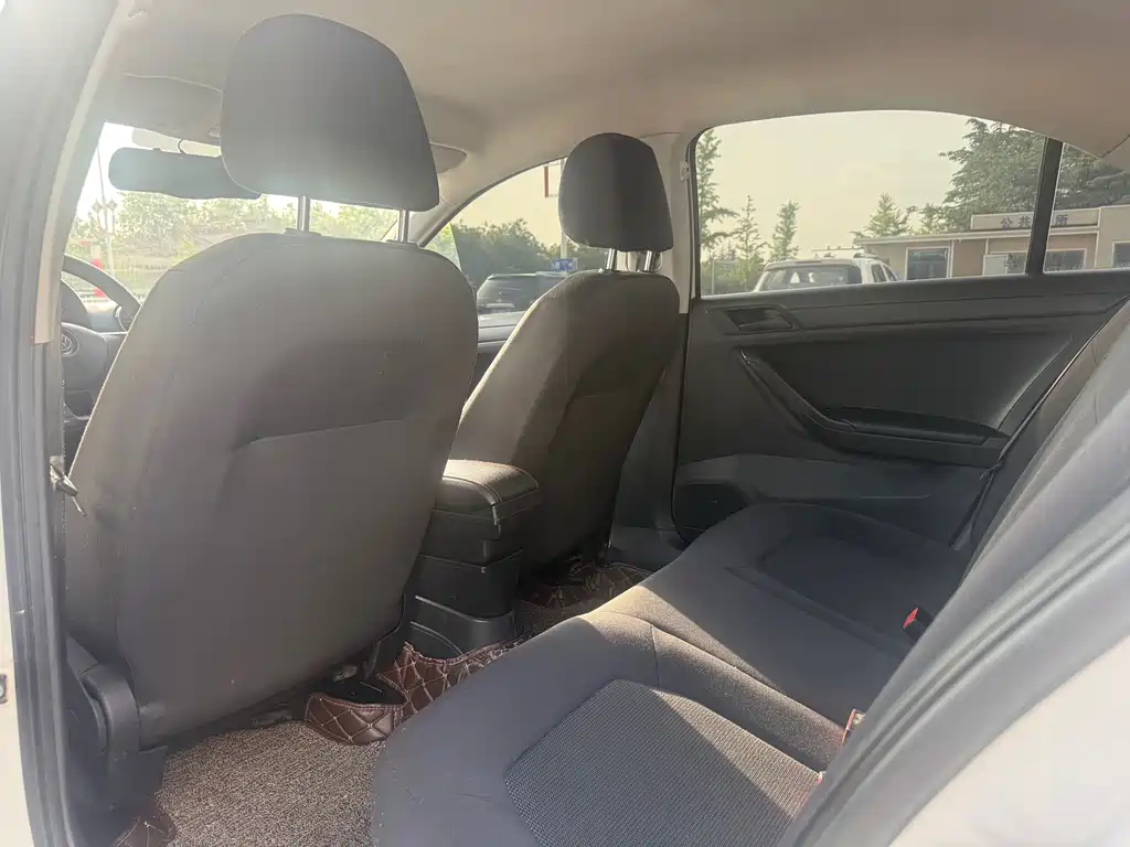 Jetta 1.5 L Manual Fashion