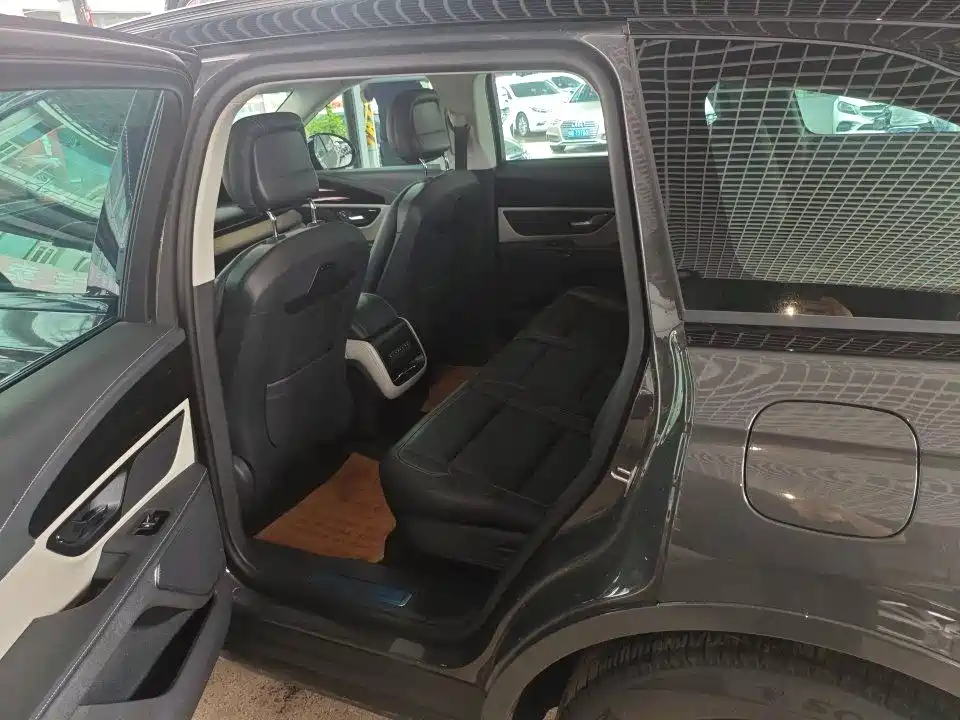 Nautilus 2.0 T 4 WD Comfort Supreme Hybrid