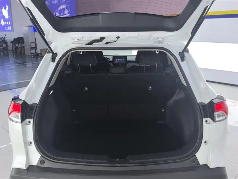 Corolla Cross 2.0 L Pioneer