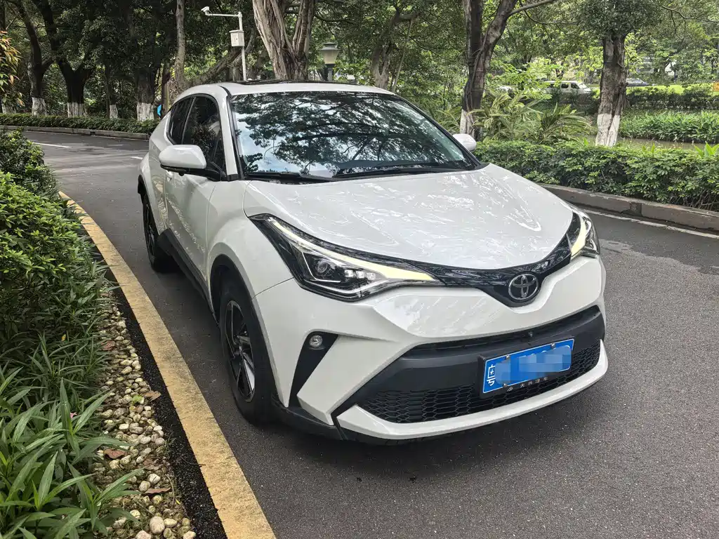 Toyota C-HR 2.0 L Luxury
